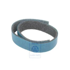 321 819 069 C : Couvercle pour VW Passat W8