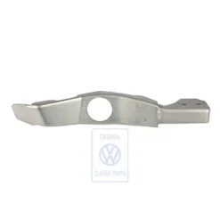 8D0 803 358 A : Support droit pour Passat B5
