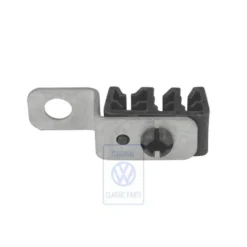 J47 371 350 70 : - Halter f. Abschleppseil