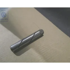 111 831 421 K : axe de la charnière - pin - hinge - Scharnierstift
