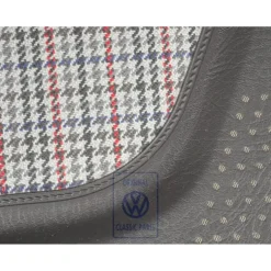 155 867 044 M XV2 : garniture panneau latéral - side trim panel - Seitenverkleidung