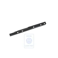 357 803 226 : Plaque de couverture pour VW Passat B3