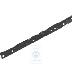 701 821 099 : Plaque latérale gauche pour VW T4